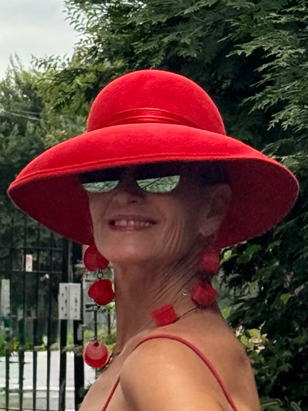 VTG Red Wide Brim Wool Hat |  Statement Hat | Church Derby Garden Party
